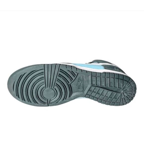 NIKE Dunk High SE 'Athletic Club-Pro Green' Sneakers Size 11 - Picture 8 of 9